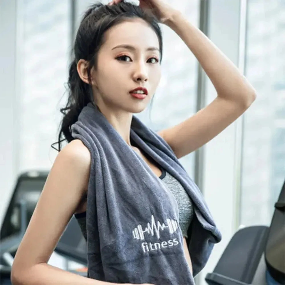High-Absorbency Quick-Dry Gym Towel | Grey Unisex for Basketball, Running & Fitness Workouts